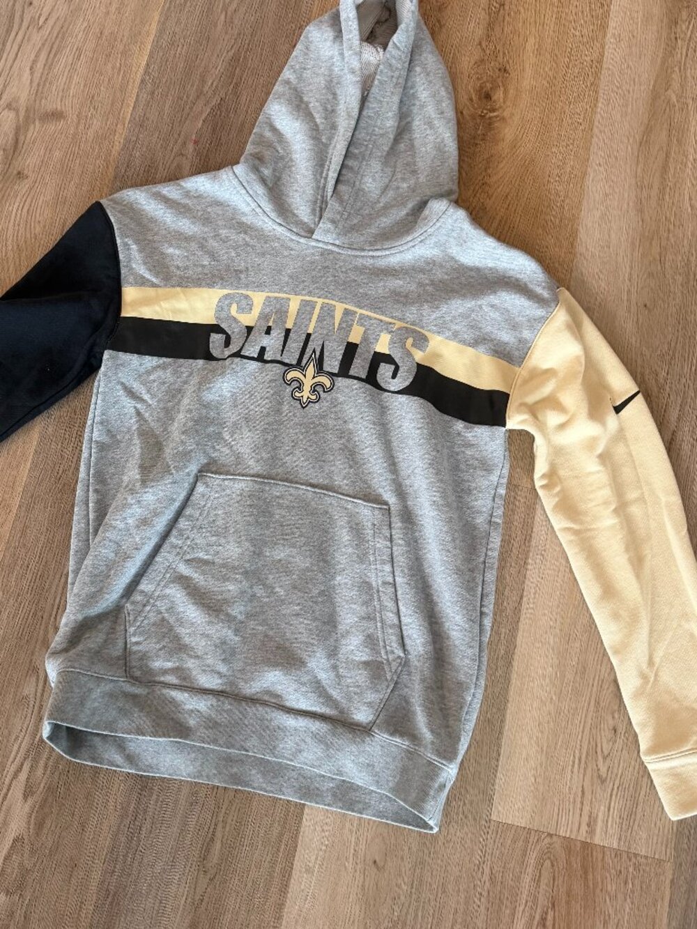 Youth Nike Saints Hoodie - Size L 14/16